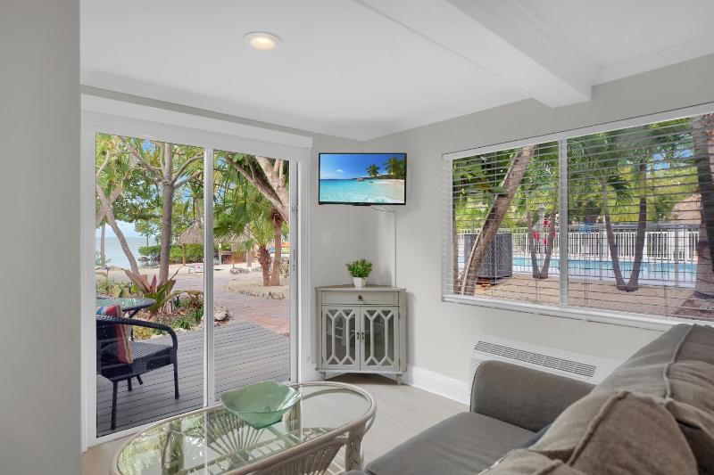 Queen Suite (Bay View Suite) image 4