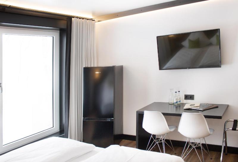 Deluxe Double Room image 4