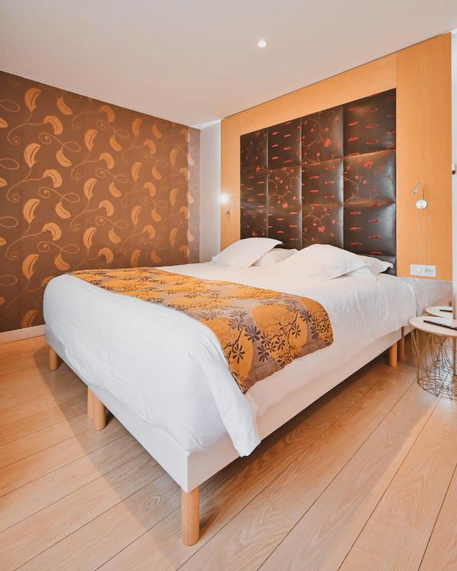 Superior Double Room image 4