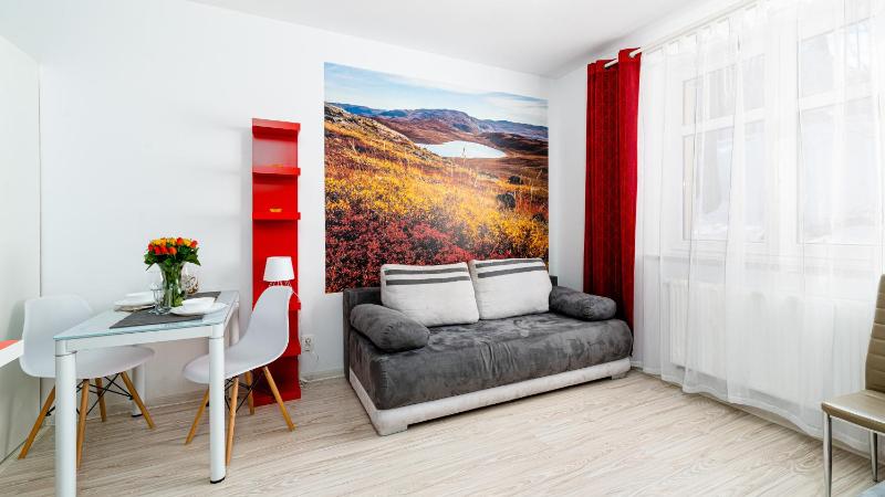 Studio Apartment image 1