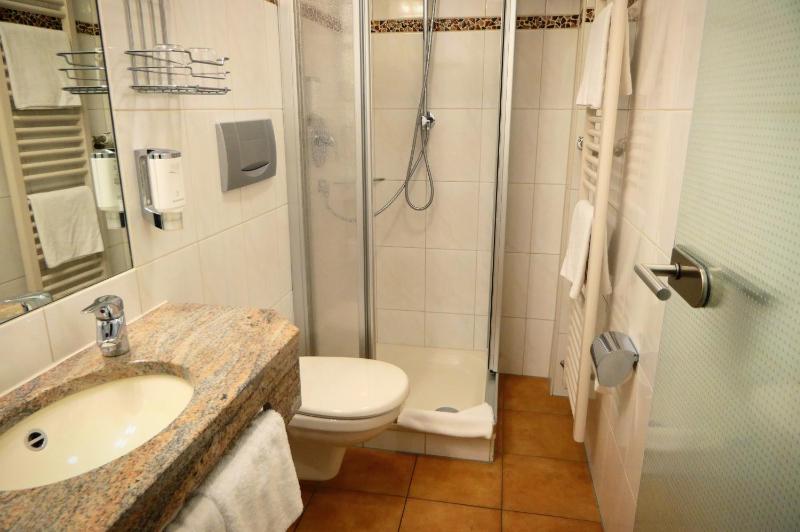 Double Room image 1