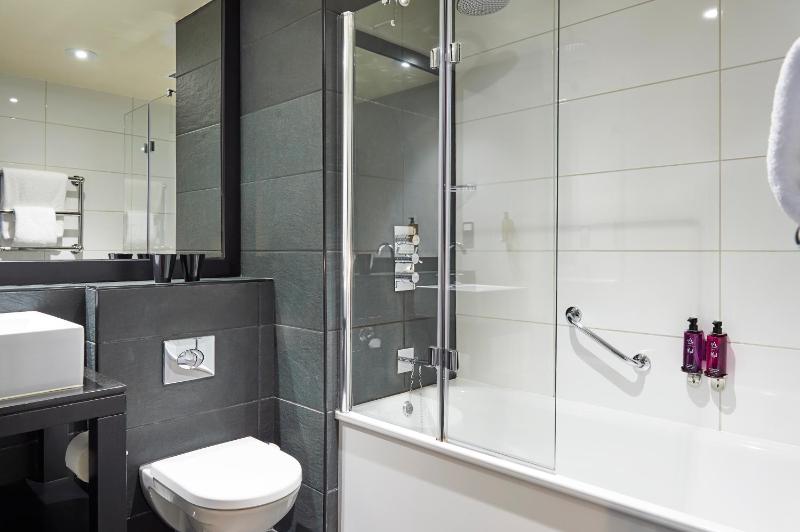 Standard Twin Room image 2