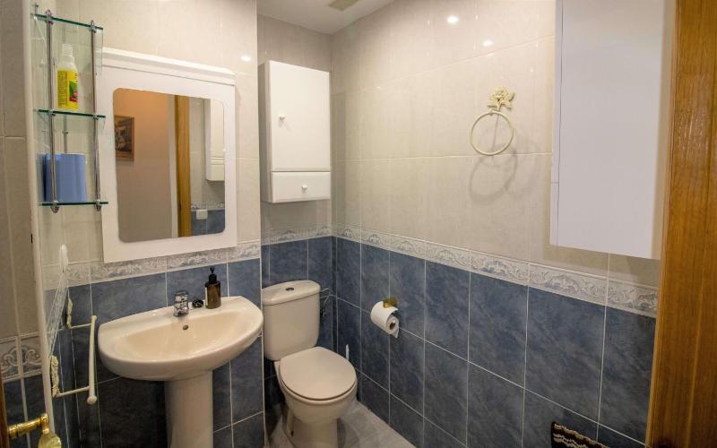 Apartamento con WiFi y parking a 50 metros de la playa Cargador - ALBERT VILLAS - image 16