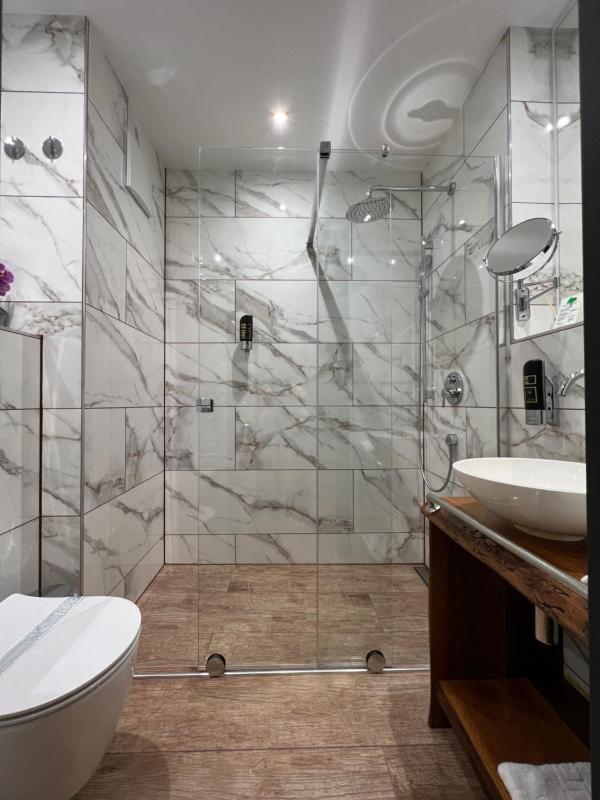 Junior Suite image 3