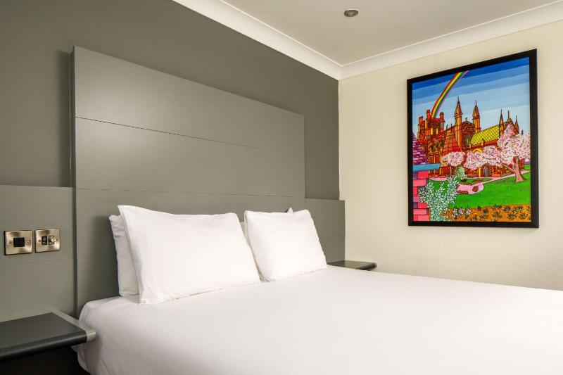 Privilege Double Room image 2