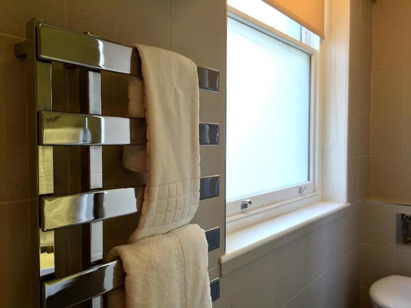 Triple Room with Shower image 2