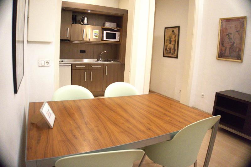 Apartaments Sant Jordi Fontanella - image 12