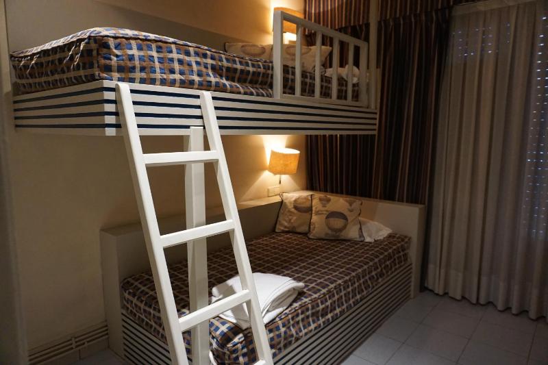 Apartaments Sant Jordi Girona 97 - image 11