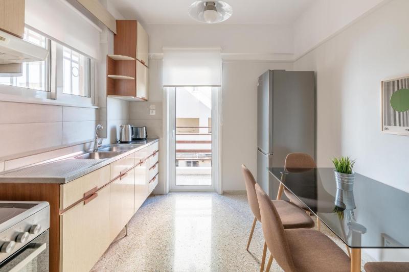 Homey 2BR Apartment in Cholargos by UPSTREET - image 14
