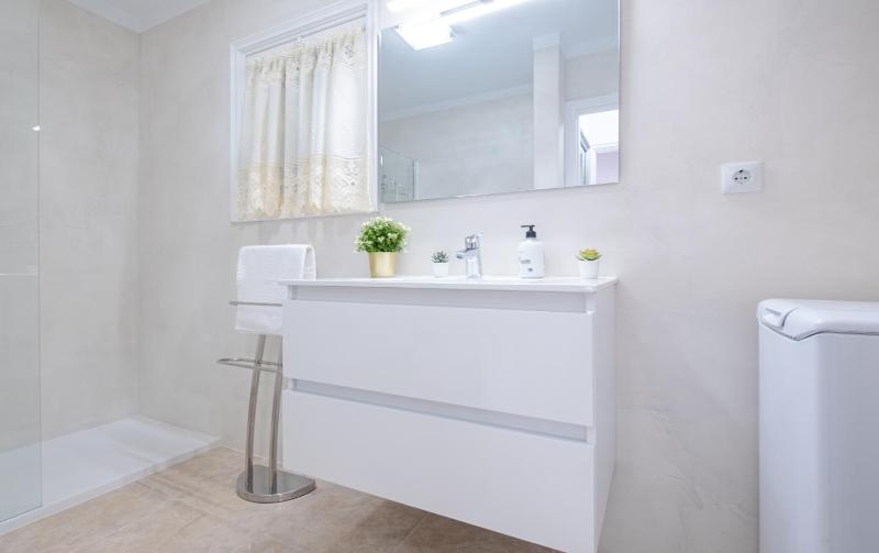 La Maricita Cristianos - Beach Front & Sea View Only Adult - image 20