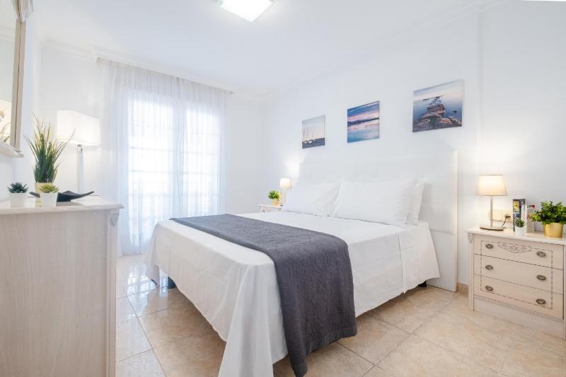La Maricita Cristianos - Beach Front & Sea View Only Adult - image 21