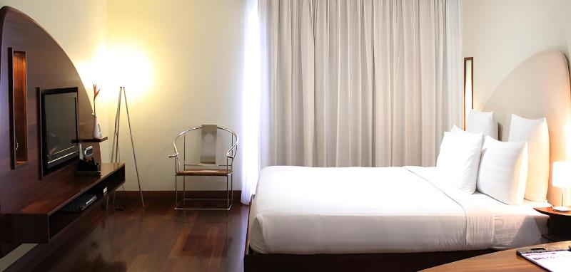 Airways Hotel - image 14