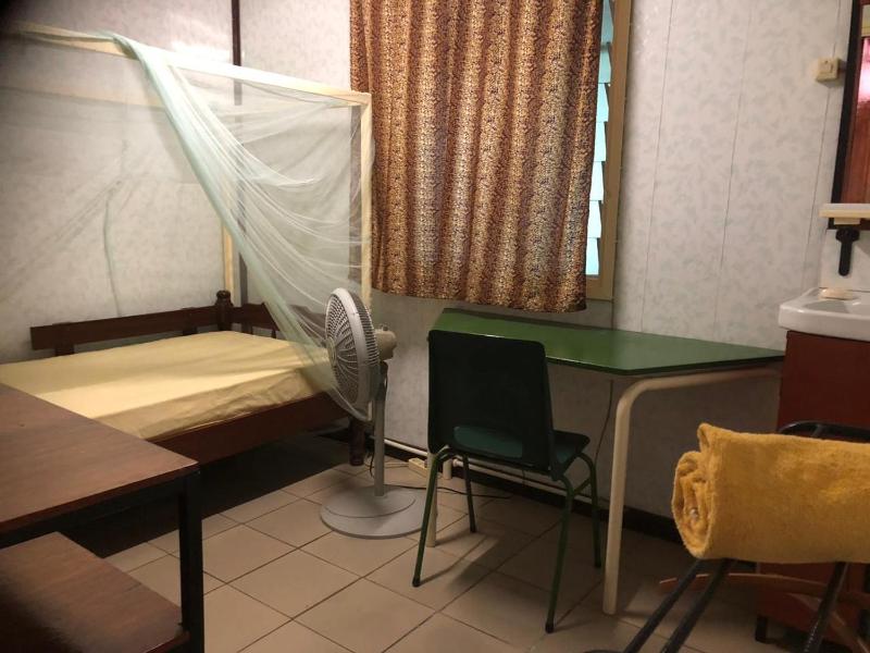 Unu Pikin Guesthouse - image 16