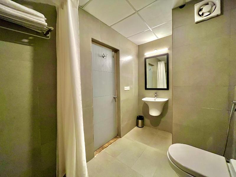 Hotel The Golden Sands Located on Calangute Main Road - image 14