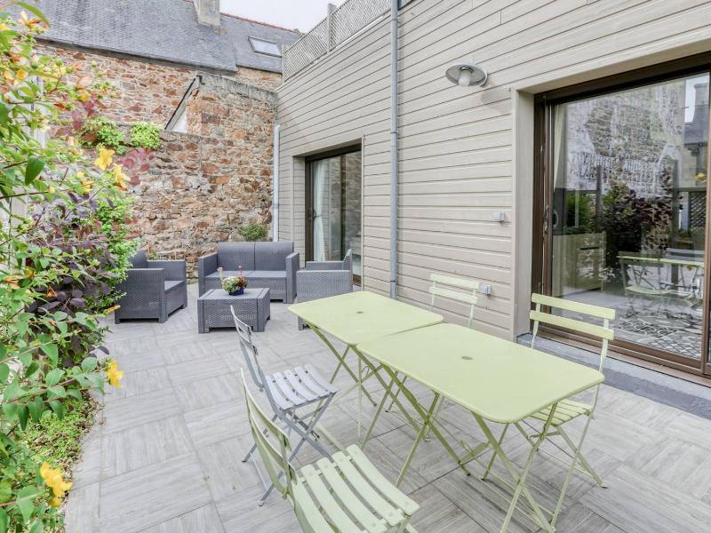 Appartement avec grande terrasse, WIFI, proche port et commerces, Perros-Guirec - FR-1-368-338 Images
