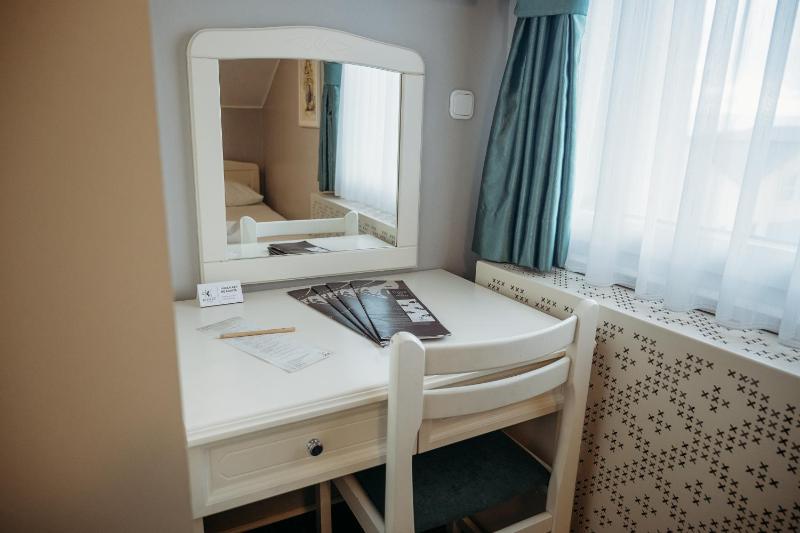 Classic Quadruple Room image 4