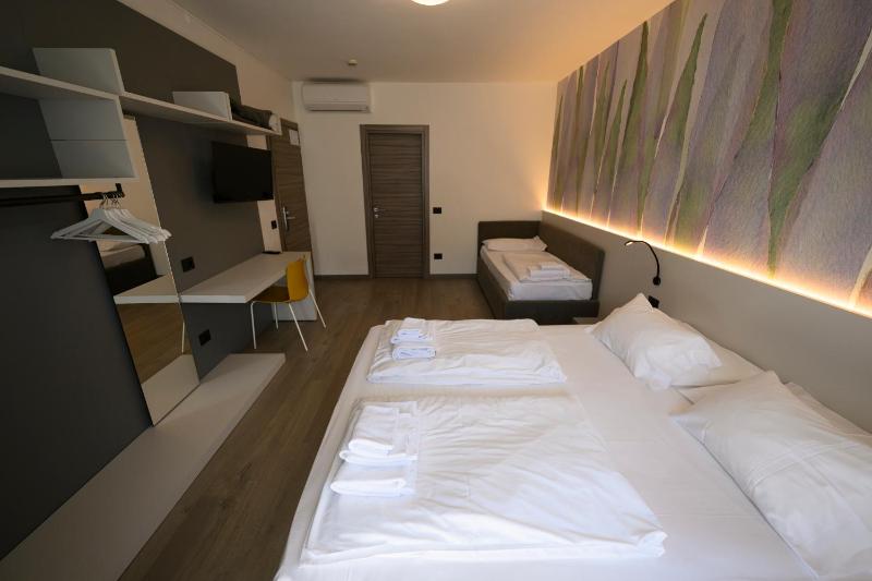 Triple Room image 3