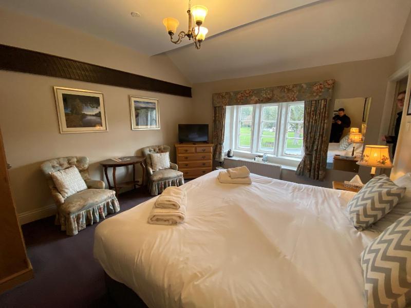 Character Double or Twin Room image 2