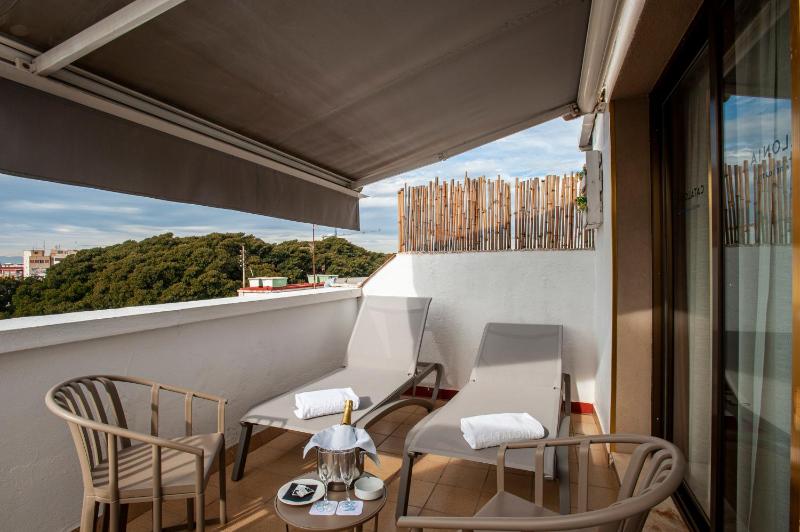 Double Room with Terrace image 4