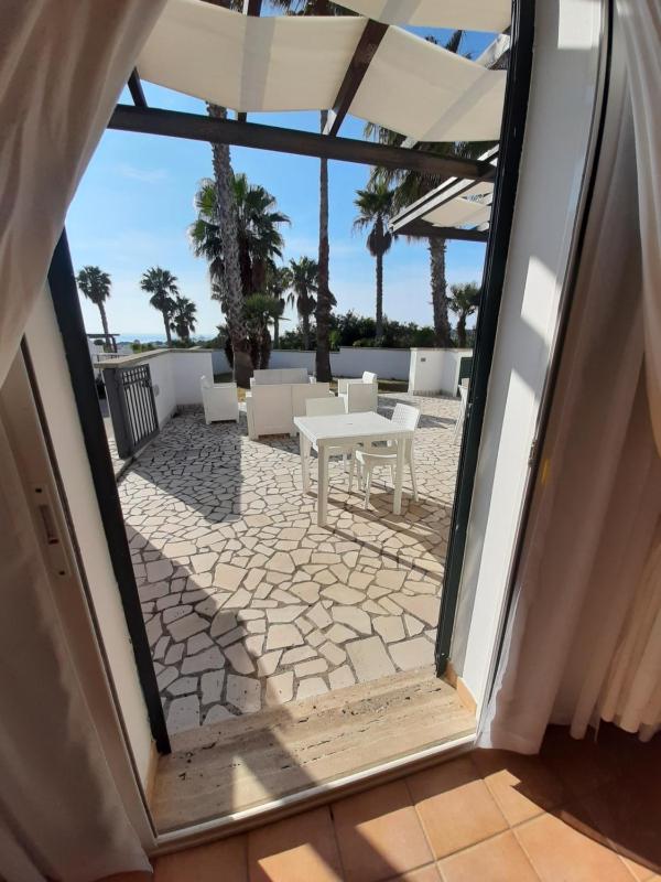 Two-Bedroom Apartment with Patio image 2