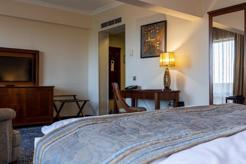Standard Single Room with Sea View image 4