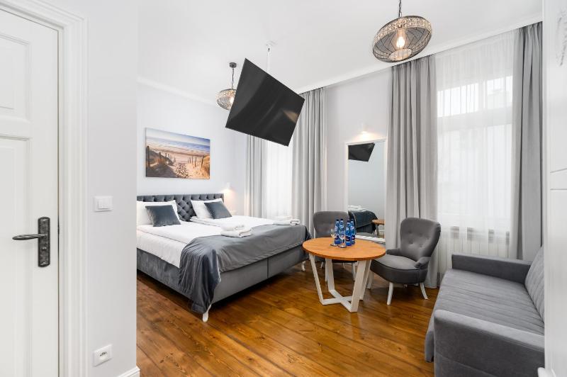 Sea Sopot Apartments by OneApartments - image 12