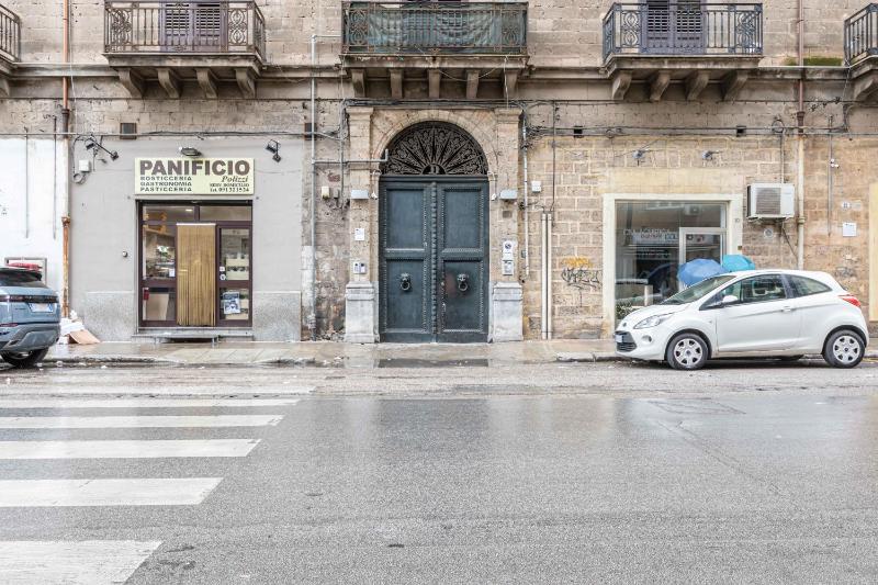 GuestHost - Palermo Modern and Central Apartment x6 - image 3