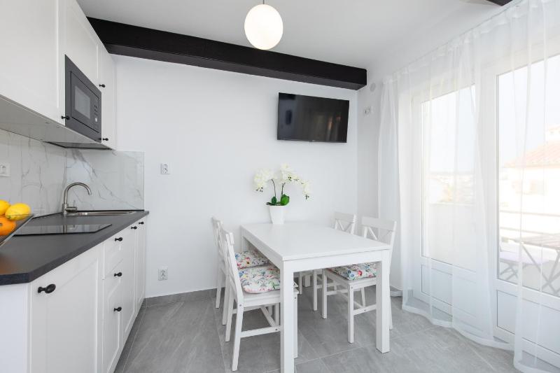 Brand new apartments Viktorija just 250m from the beach! - image 27