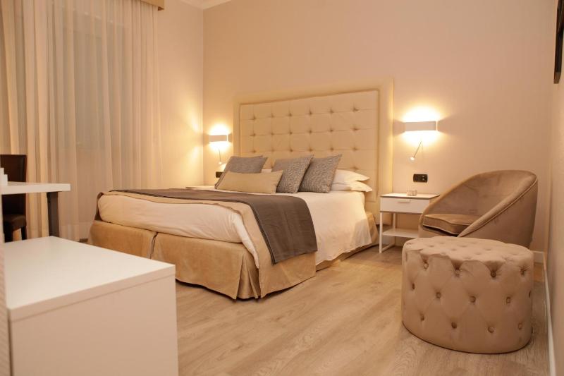 Comfort Double or Twin Room image 3