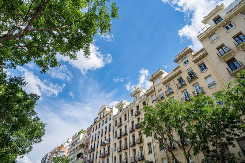 For You Rentals COZY APARTMENT TEMPORAL IN BARRIO SALAMANCA JOG48 - image 2