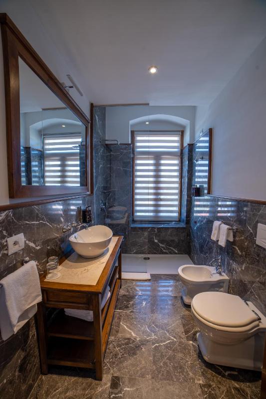 Triple Room image 3