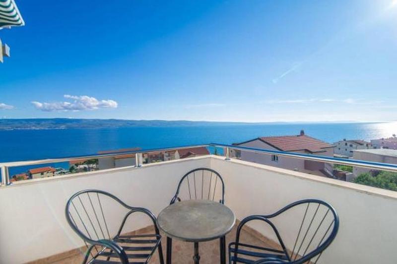 Studio Apartment in Dugi Rat with Sea View Terrace Air Conditioning WiFi 5113-1 - image 1