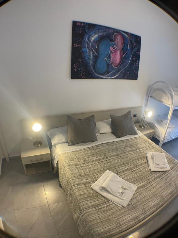 King Room image 2