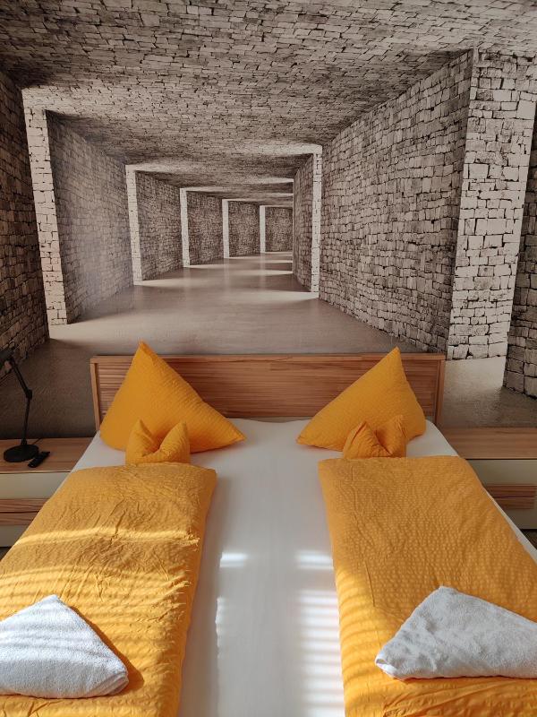 Small Double Room image 4
