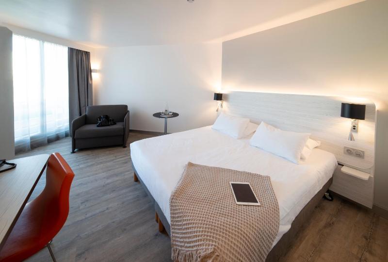 Classic Double Room and Sofa Bed image 1