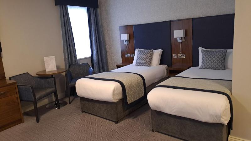 Quadruple Room image 3
