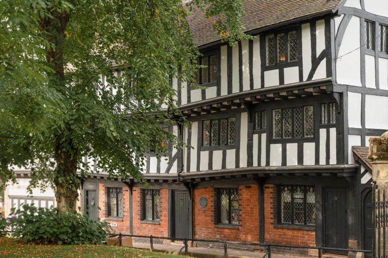 Priory Row Cottages - image 20