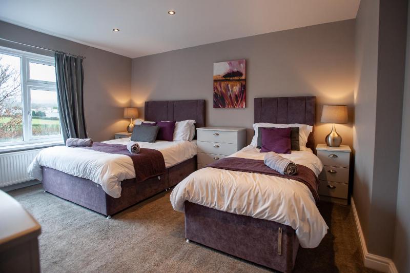 Family Room image 1