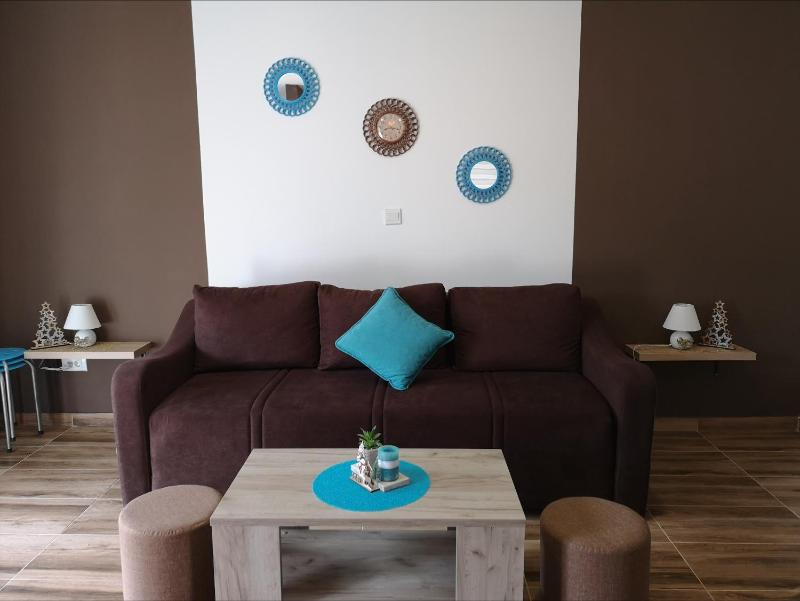 Apartment with Mountain View image 1