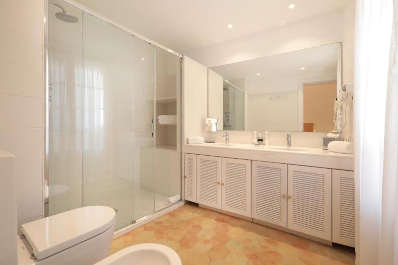 Junior Suite image 3