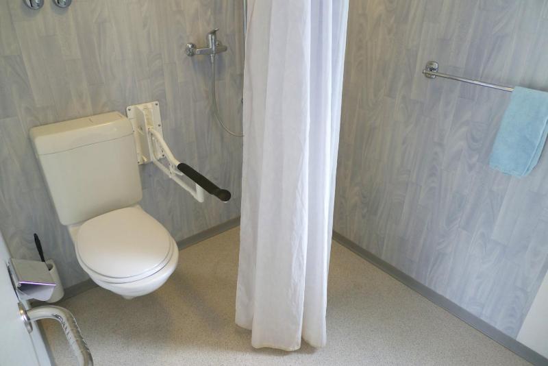Quadruple Room - Disability Access image 2