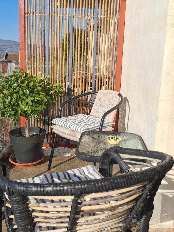 Apartment with Terrace image 4