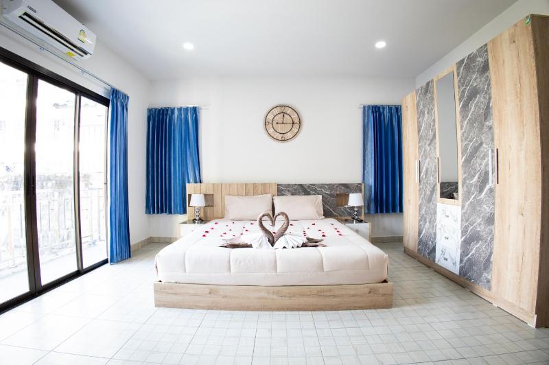 Grand View Premium - image 11