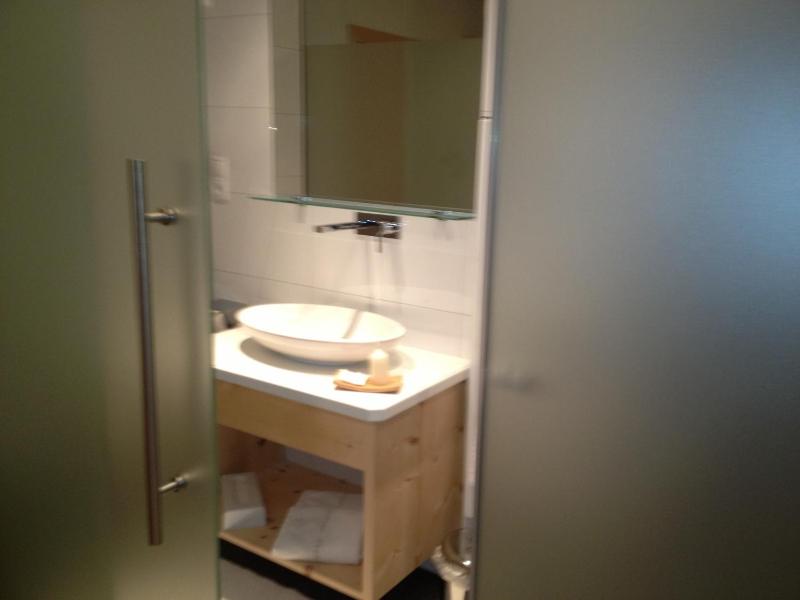 Double Room image 3
