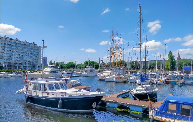 Amazing Apartment In Oostende With Wifi - image 4