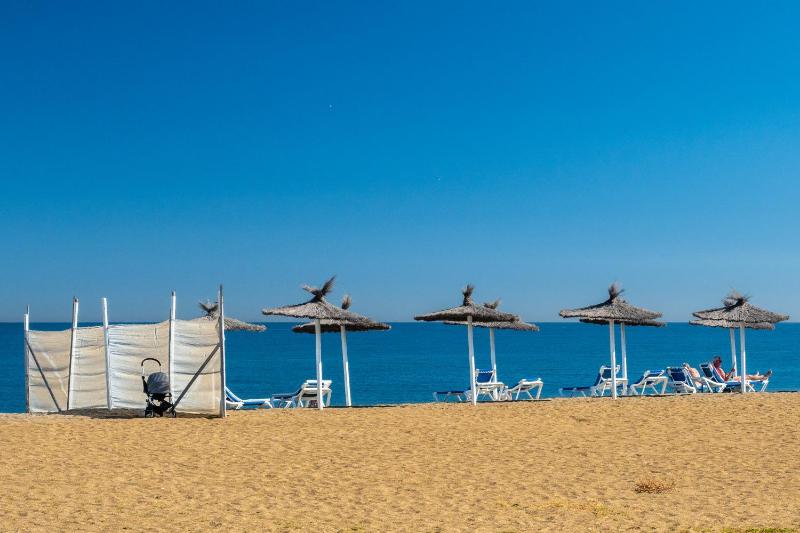 Villa with Sea View image 3
