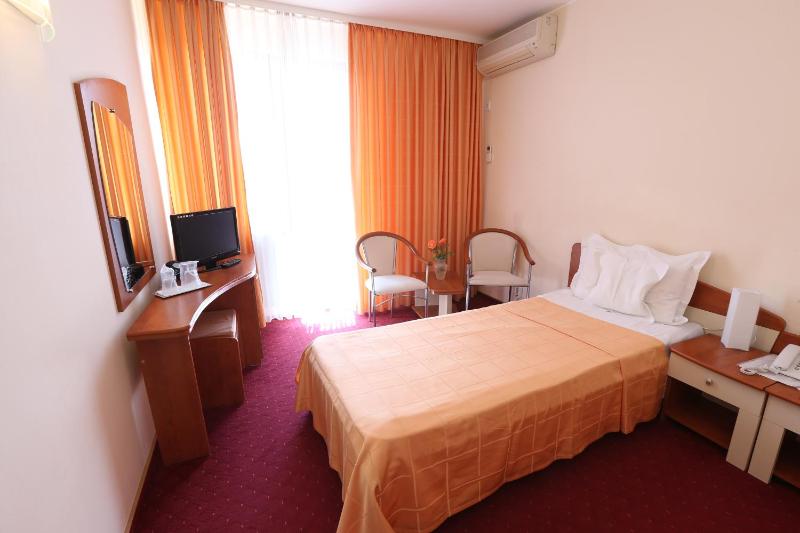 Single Room image 2