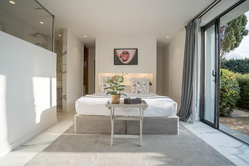 Privilege Double Room image 3