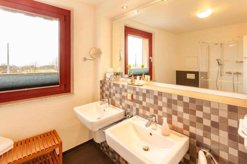 Apartment with Sea View image 2