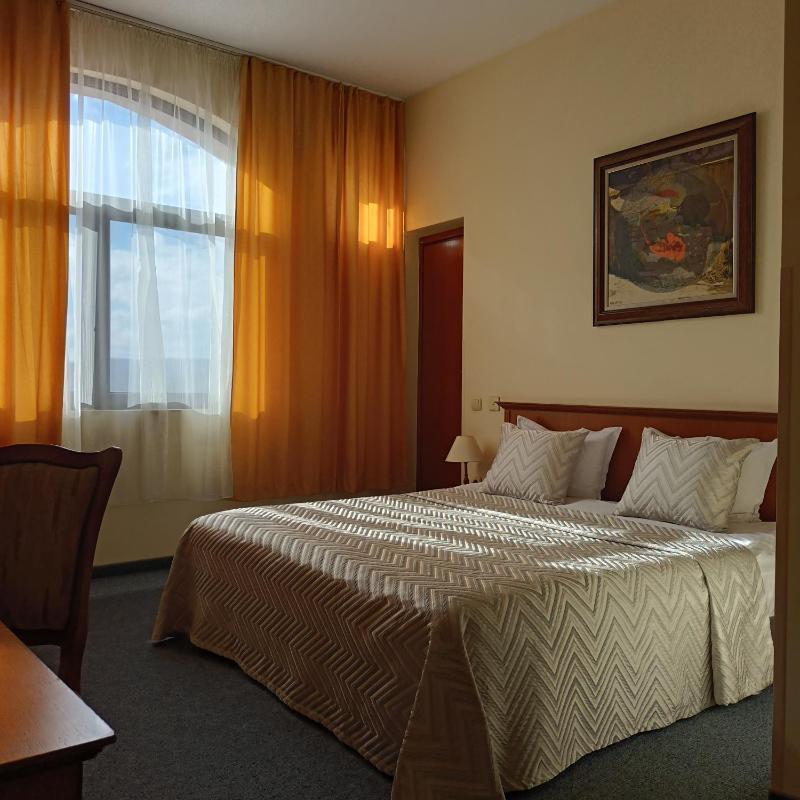 Triple Room image 3